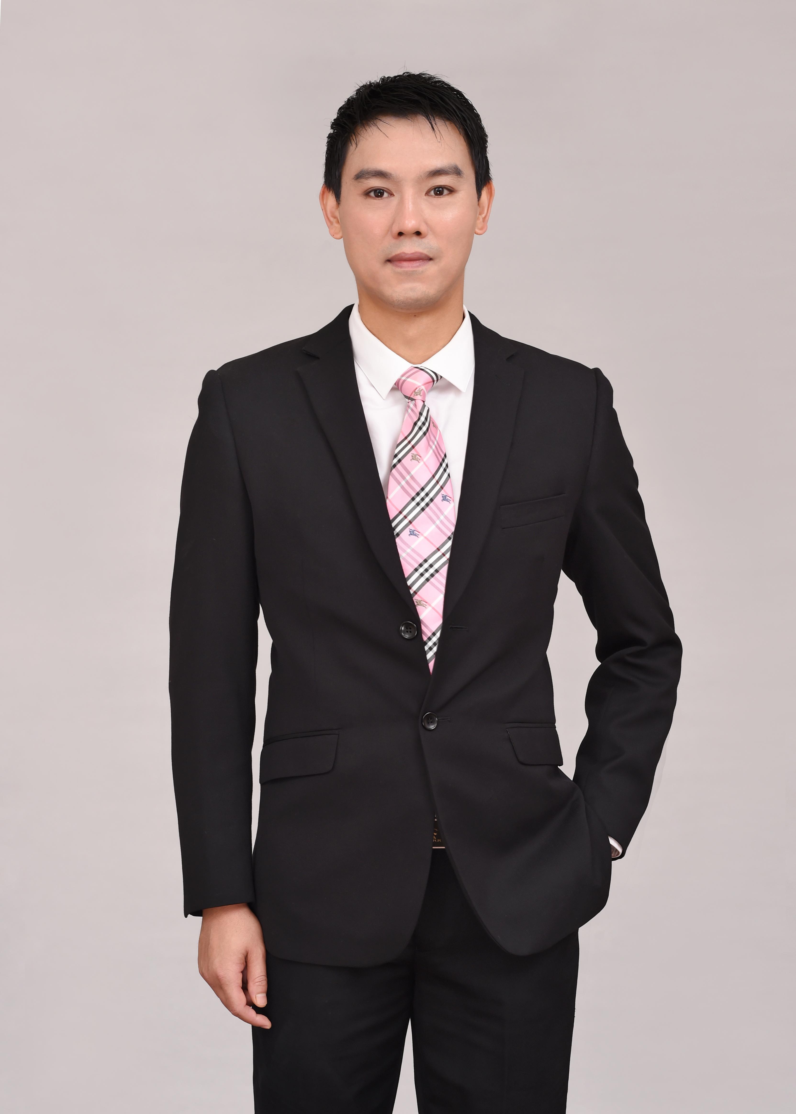 阮建安 灯光与摄影艺术负责人